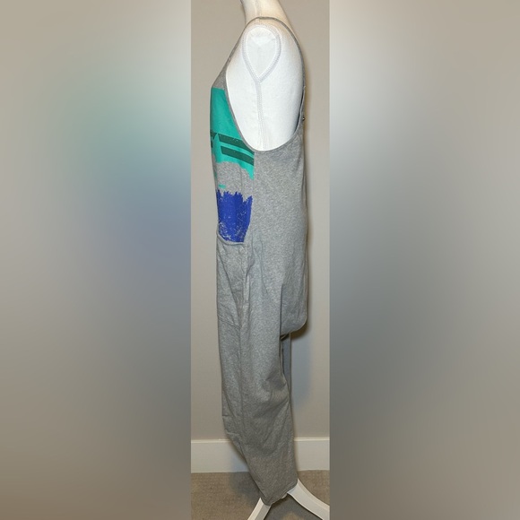 FP Movement Hot Shot Printed Onesie Small Gray Ski Graphic Jumpsuit Romper Comfy - Picture 9 of 10